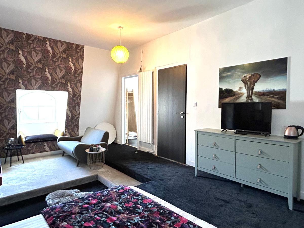 Hotel Le Henri II Le Mans Zewnętrze zdjęcie