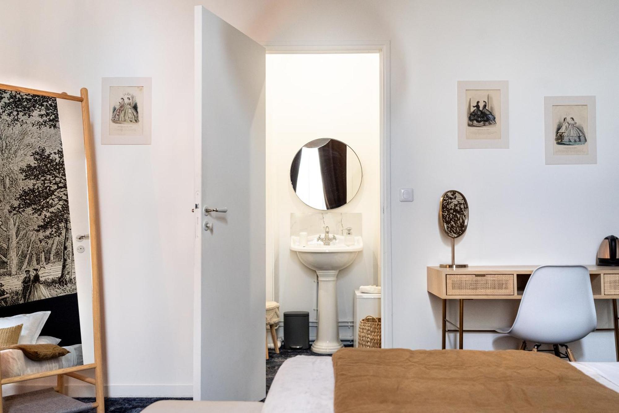 Hotel Le Henri II Le Mans Zewnętrze zdjęcie