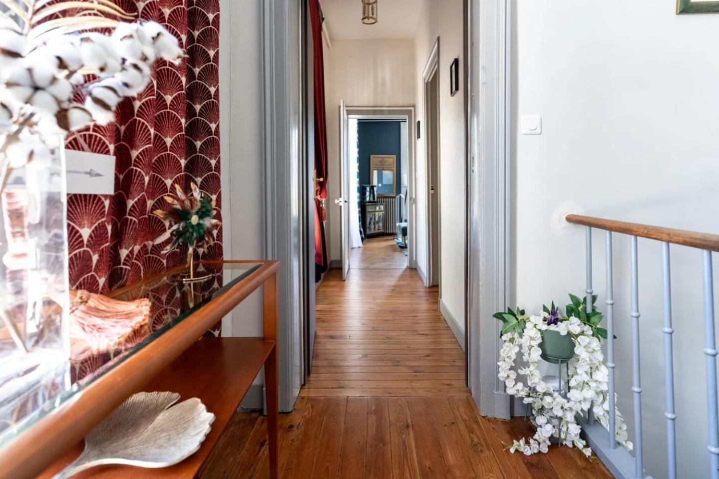 Hotel Le Henri II Le Mans Zewnętrze zdjęcie